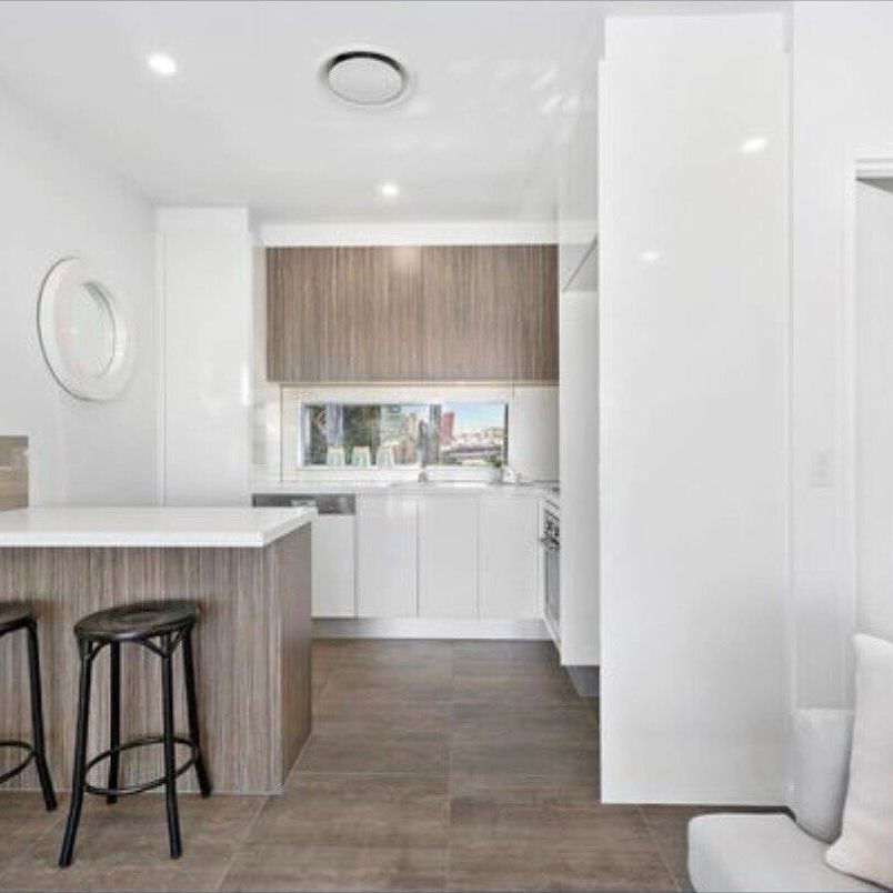 Bowen Hills - Photo 1