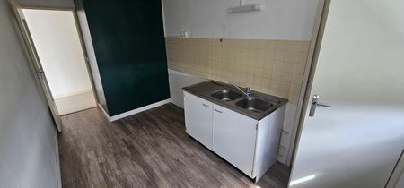Location Appartement 3 pièces 70m² DOUAI 59500 - Photo 5