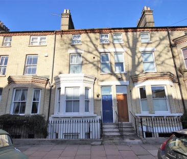 House share to rent - Photo 2