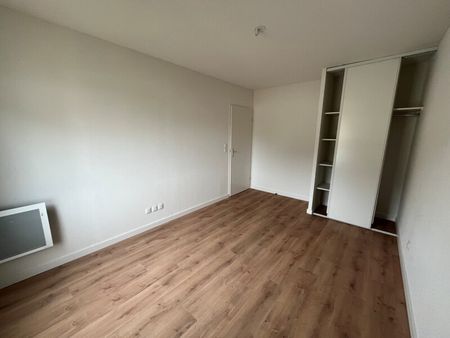 Location Appartement 3 pièces 63m² BRUGUIERES 31150 - Photo 5