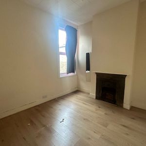 10A Seaforth Avenue - Photo 2