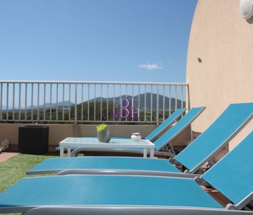 Port de Hyères Très bel Appartement Duplex dernier étage ent - Photo 2