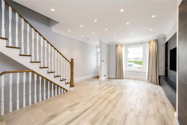5 bedroom end of terrace house to rent - Photo 1