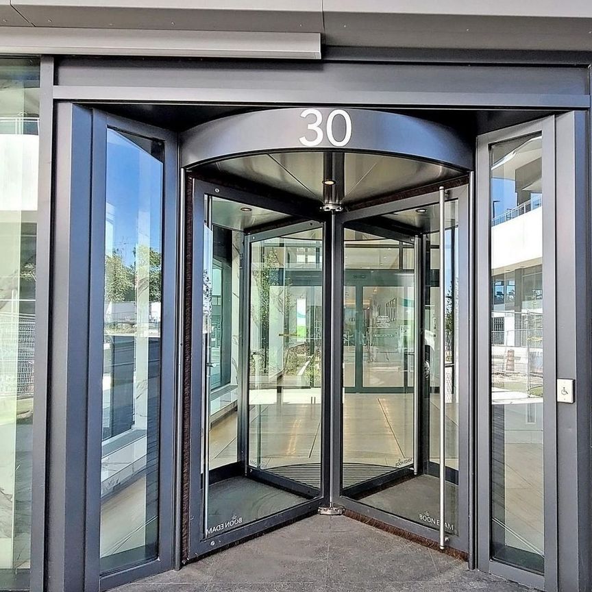 For Lease - 30 Shore Breeze Drive Unit# 3415, Toronto, Ontario - Photo 1