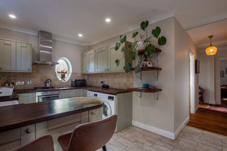 2 Bedroom Flat / Apartment - Tilford Road, Hindhead - Photo 5