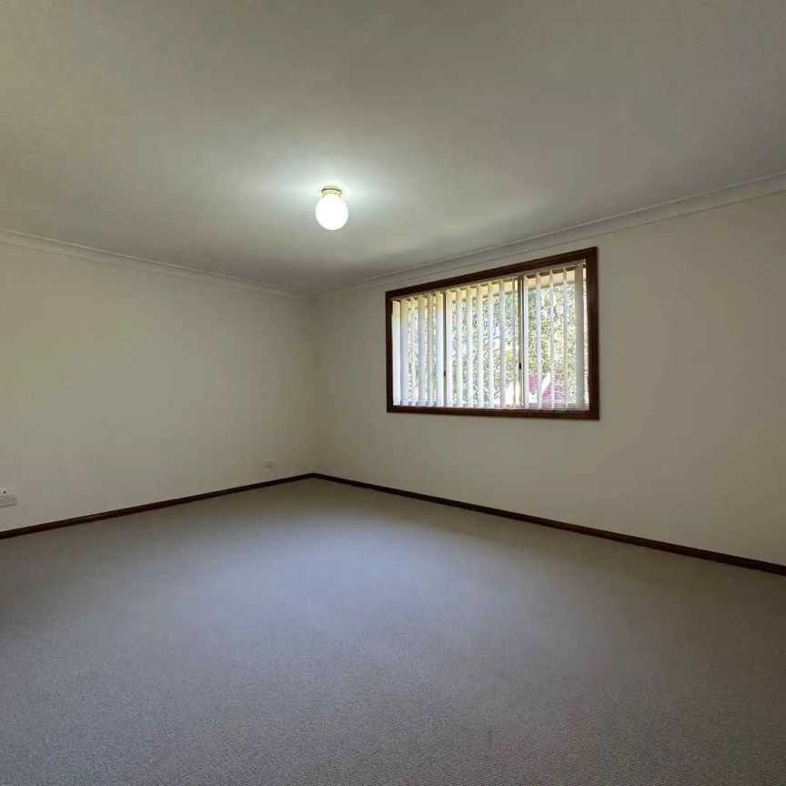 “Wonderful 3 bedroom Home - GREAT LOCATION” - Photo 1