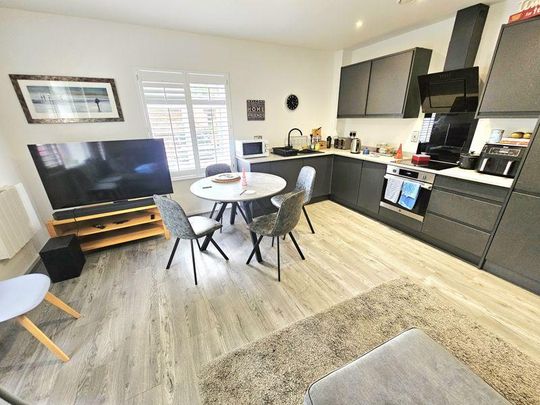 2 bedroom apartment to rent - Photo 1