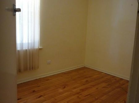 Convenient Living in the Heart of Findon - Photo 2