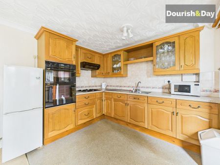 3 bedroom detached house to rent - Photo 3