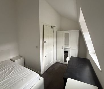 Studio Flat, New Park Parade, SW2 - Photo 2