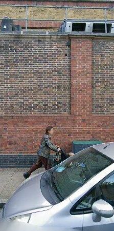 3 Bed Flat, Western Road Depot, N22 - Photo 1