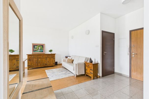 KONSTANCIN JEZ. wysokie_ciche_komórka_garaż - Photo 1