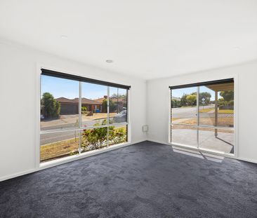 Three Bedroom Home - Refurbished - Photo 4