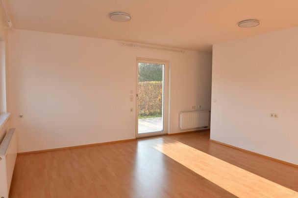 St. Peter- Neue Welt Höhe: 2-Zimmerwohnung mit Terrasse und Gartenanteil. - Photo 1