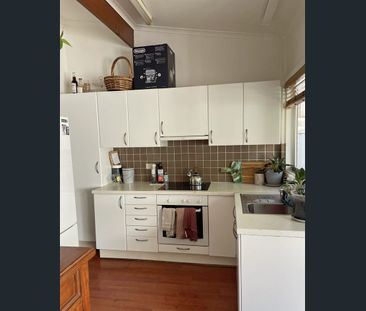 Charming Cottage in Prime Norwood Location - Photo 5