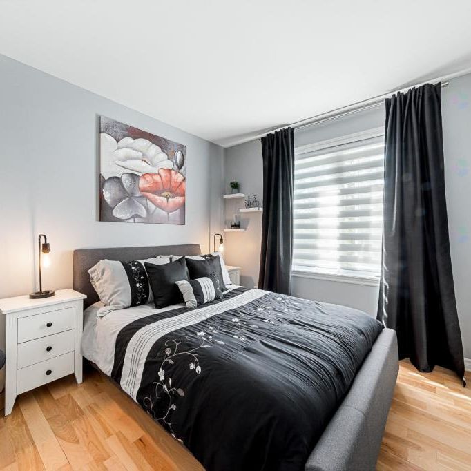 UN PETIT BIJOU! Situé dans le prestigieux- 4-1-2-Condo à louer - Photo 1