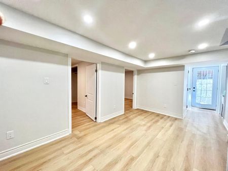For Lease - 65 Dewlane Drive, Toronto, Ontario - Photo 4