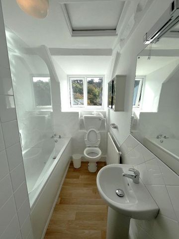 2 bedroom apartment to rent - Photo 3