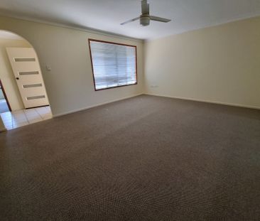 For Rent - Photo 3