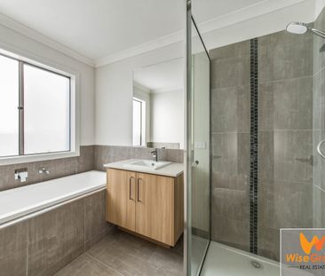 NEAR-NEW CLYDE HOME! - Photo 5