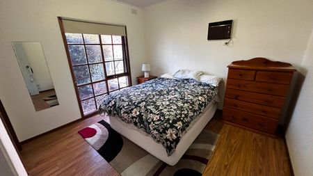 Spacious 3 Bedrooms Plus Study Home in Amazing Location - Photo 4