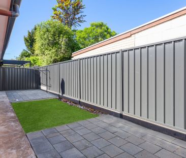 Stunning fully renovated 2 bedroom home unit - Photo 1