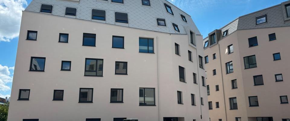 Platz für die ganze Familie: Moderne 4-Zimmer-Wohnung mit Loggia - Foto 1