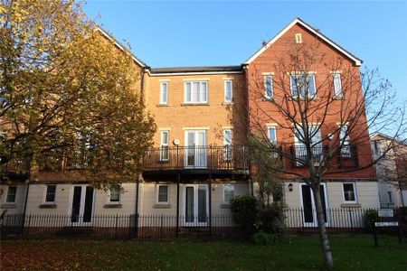 6 bedroom semi-detached house to rent - Photo 3