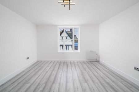 Bank Street - Photo 4