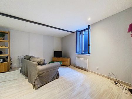 Location Appartement 2 pièces 51m² STE FOY LA GRANDE 33220 - Photo 3