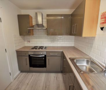 3 bedroom House in Monkbridge Street Bed), Leeds - Photo 6