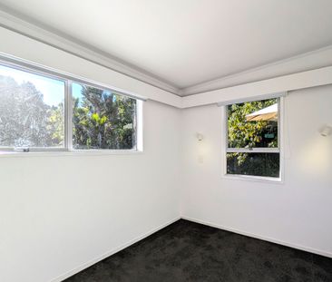 Property Management33A Valley Road, Titirangi - House for Rent - Photo 6