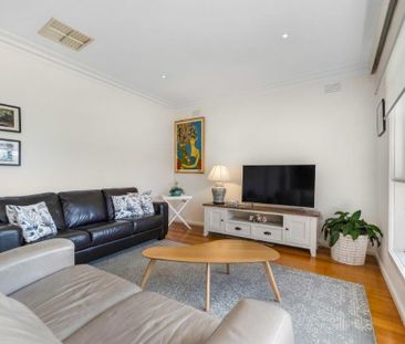 Family Home in Great Location! - Photo 3