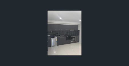 One bedroom spacious unit - Photo 3