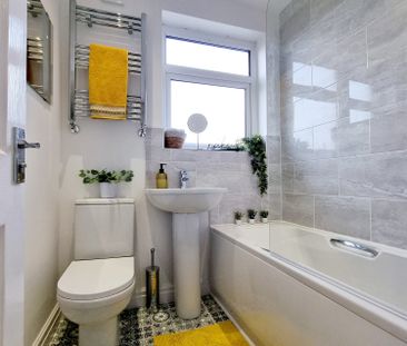 1 bedroom semi detached to rent Victor Avenue, Bury, Greater Manche... - Photo 5