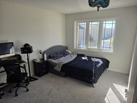 For Lease - 36 Bruton Street, Thorold, Ontario - Photo 5