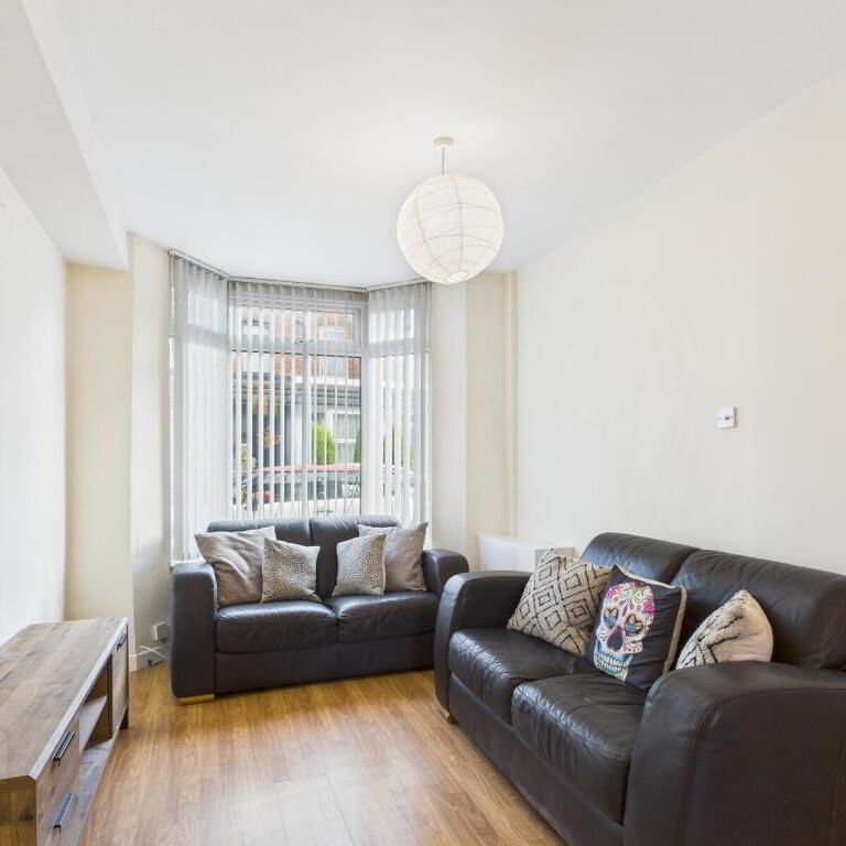 16 Colvil Street, Belfast, BT4 1PS - Photo 1