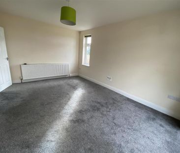 3 bedroom house to rent - Photo 2