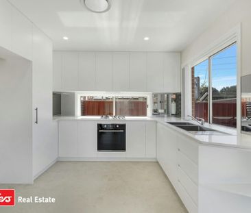 Well Presented 2 Bedroom Granny Flat - Photo 3