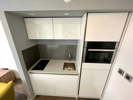 Flat to rent on - Photo 5