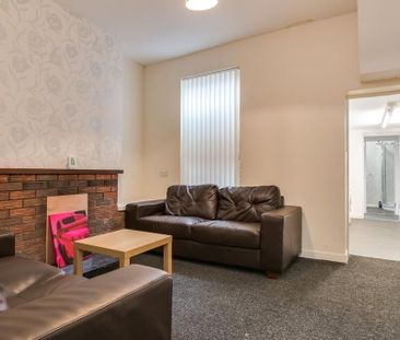 Flat 1, 45 Magdala Street, Belfast, BT7 1PU - Photo 4