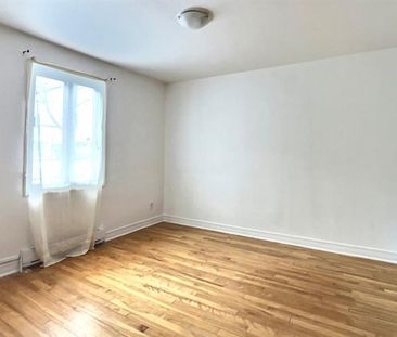 9334 12e Avenue - Photo 1