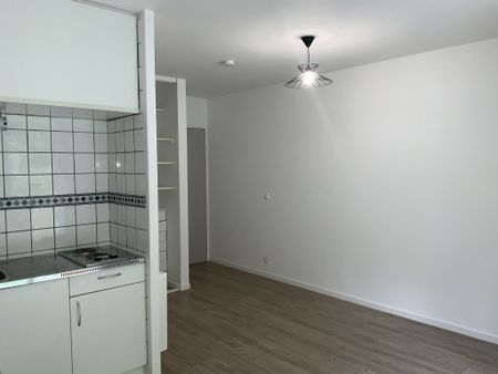 Location Appartement 1 pièce 21m² EVREUX 27000 - Photo 4