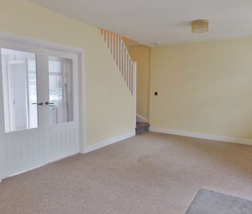 Cymmer Road, Porth - Photo 1