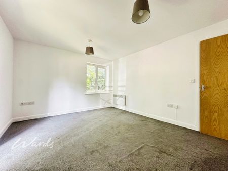 2 bedroom ground flat to rent - Photo 2