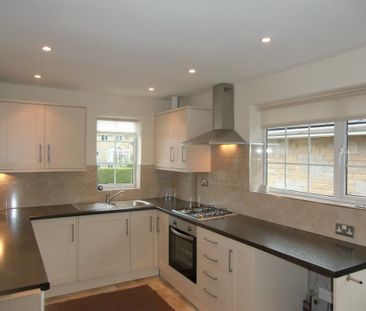 2 bedroom detached bungalow to rent - Photo 1
