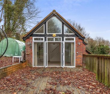 1 bedroom detached house to rent - Photo 5