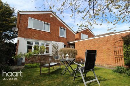 3 bedroom detached house to rent - Photo 3