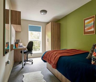 1 bedroom in a flat share to rent - Photo 4