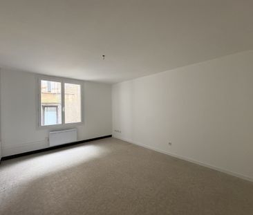 Location Appartement 2 pièces 75m² CASTELNAUDARY 11400 - Photo 4